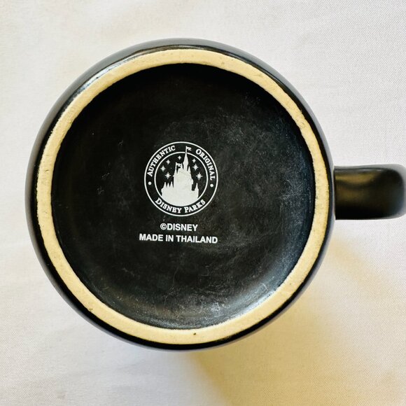 Disney's Magic Kingdom Pirates of the Caribbean Collectible Coffee Mug & DVD Lot - Picture 8 of 16